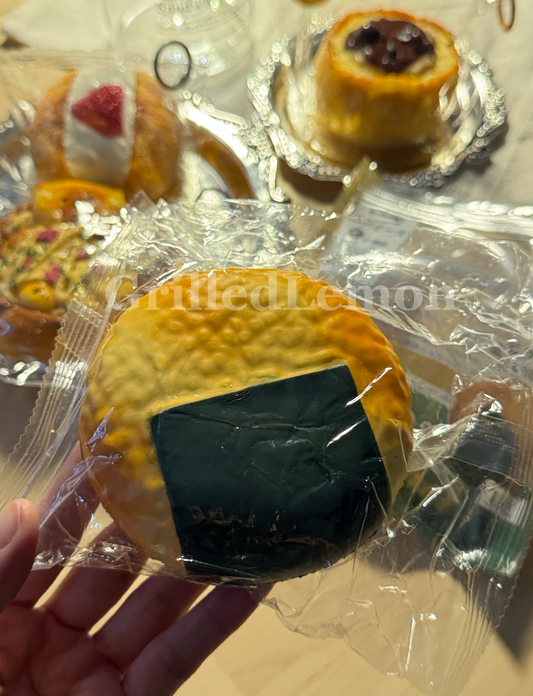Realistic Seaweed Round Soy Sauce Rice Cracker Squishy