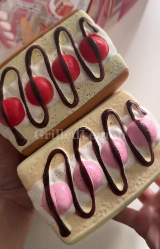 Thick Fluffy Strawberry Chocolate Sandwich Squishy
