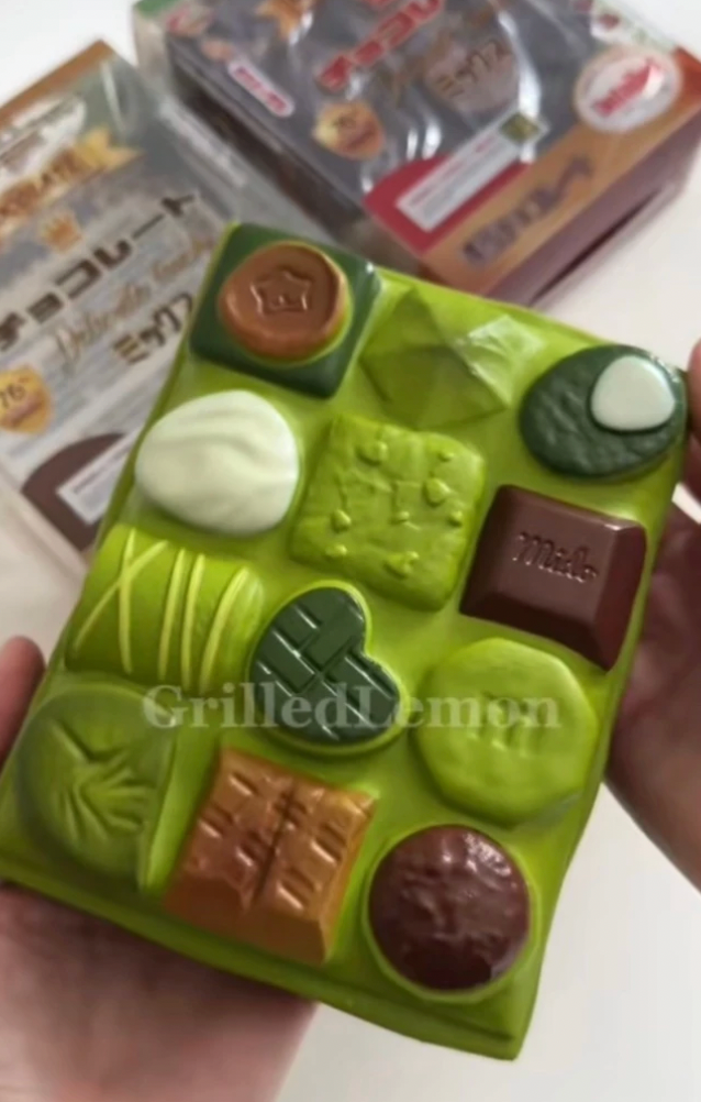 2 Colours! Jumbo Chocolate Block Dessert Bar Squishy