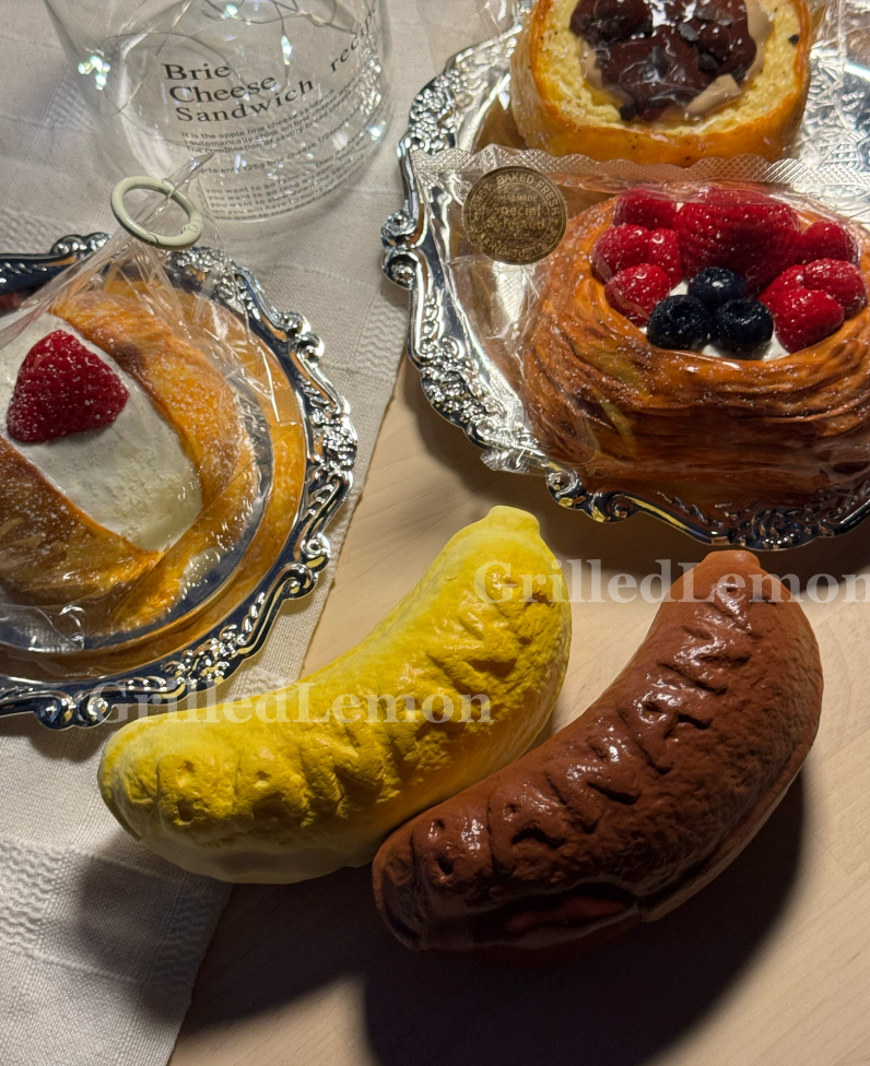 Original Chocolate Tokyo Banana Chiffon Spongecake Squishy