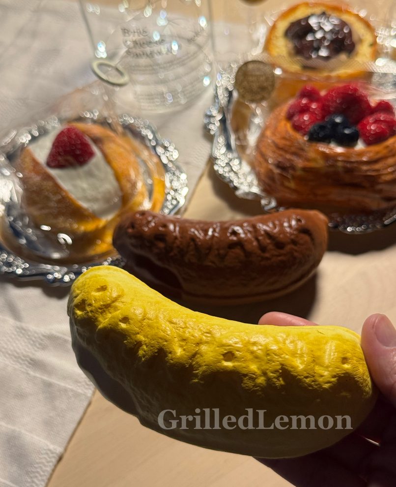 Original Chocolate Tokyo Banana Chiffon Spongecake Squishy