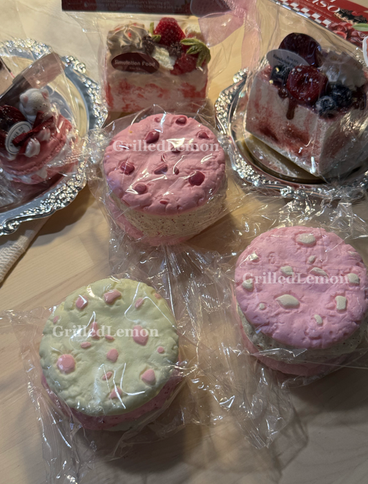 Strawberry Filled Sandwich Cookie Squishy