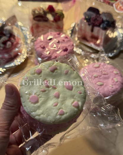 Strawberry Filled Sandwich Cookie Squishy