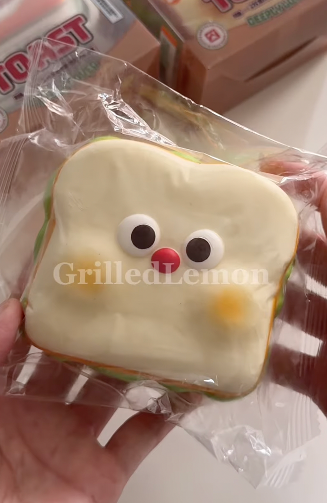 2 Colours! RedNose BLT Sandwich Toast Bread Squishy