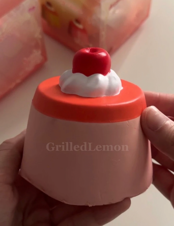 2 Flavours! Thick Banana Strawberry Cherry Cream Pudding Squishy