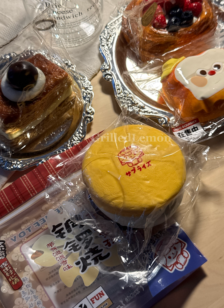 Fluffy Creamy Thick Girl Mascot Dorayaki Pancake Squishy